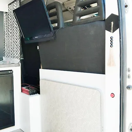 Kemp Alquila Camper Explora Tenerife Roadtrip Adventure